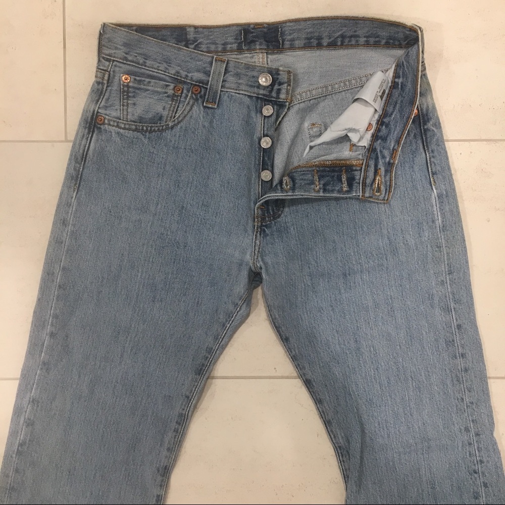 Vintage Levi’s 501 Jean High Rise Waist Wedgie Fit